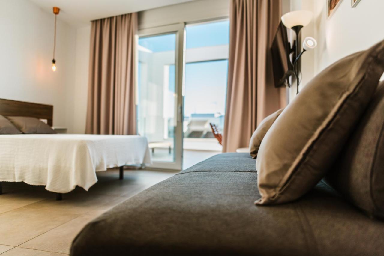 Apartamentos Zhr Захара-де-лос-Атунес Экстерьер фото